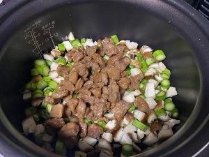 芦笋香菇牛肉焗饭