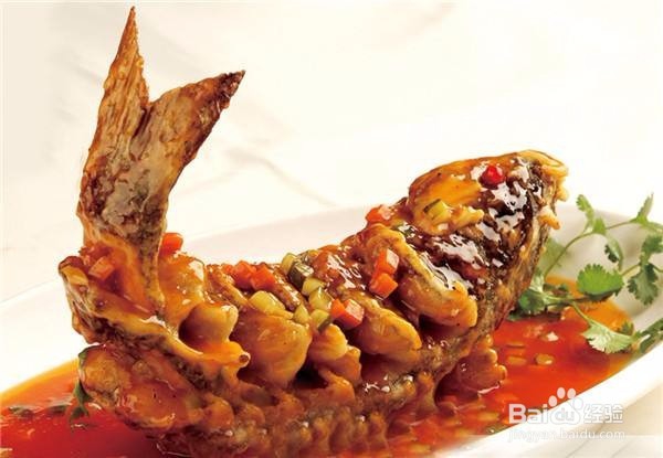 中餐厅老厨教你怎样做出最地道的糖醋鲤鱼！