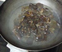 自制泡椒拌木耳