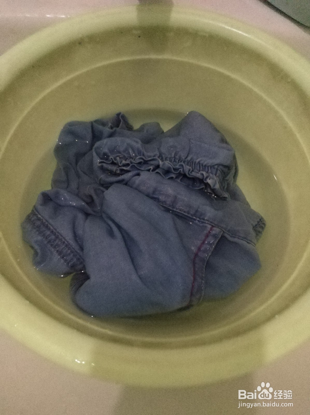 怎么去除衣物上威露士消毒液的味道