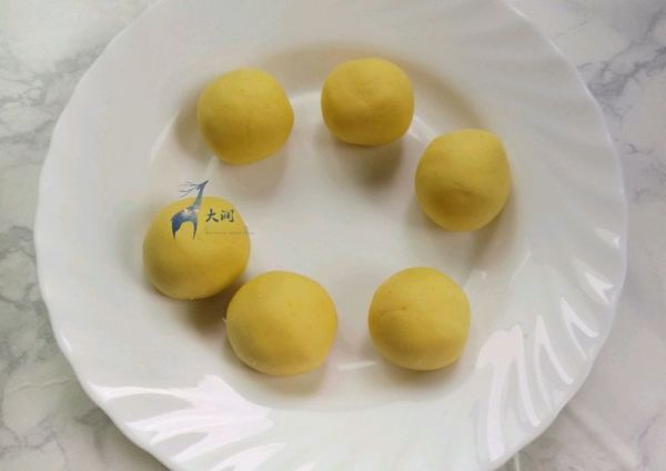 芝心红薯桂花饼