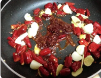 如何做笋干红烧肉