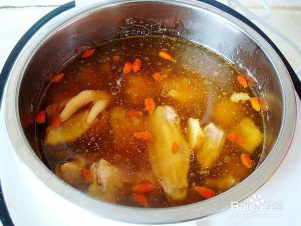 莲子姬松茸炖鸡的制作方法