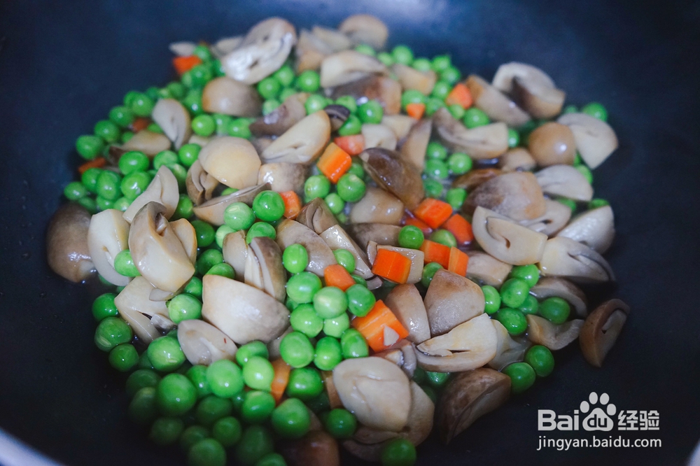 酥到掉渣的草菇豌豆