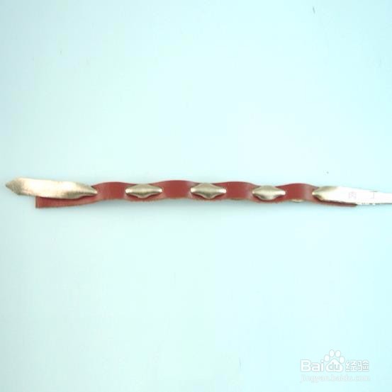 金色红色双色腕饰手工制作步骤