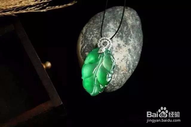 南博翡翠为何越戴越绿
