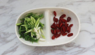 枸杞猪腰瘦肉汤