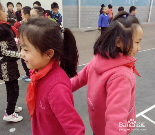 如何锻炼宝宝的身体协调能力?