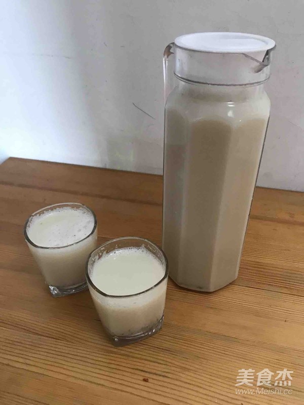 料理机制作红豆薏米豆浆
