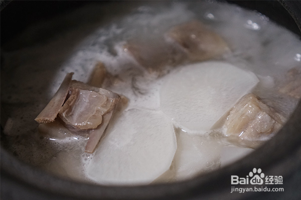 暖身的清炖萝卜羊排