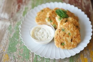 豌豆虾饼的做法