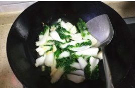超鲜上汤奶白菜