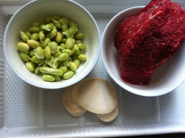 牛肉毛豆南瓜盅