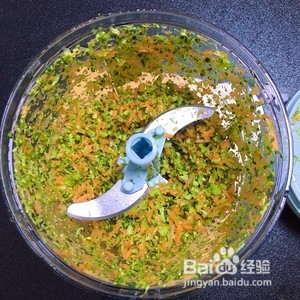 低脂蔬菜鸡胸肉饼的做法