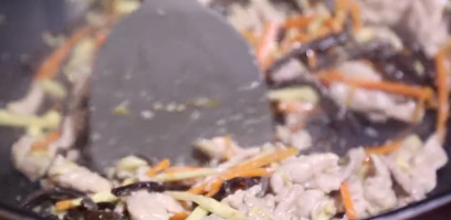 家常美食鱼香肉丝做法