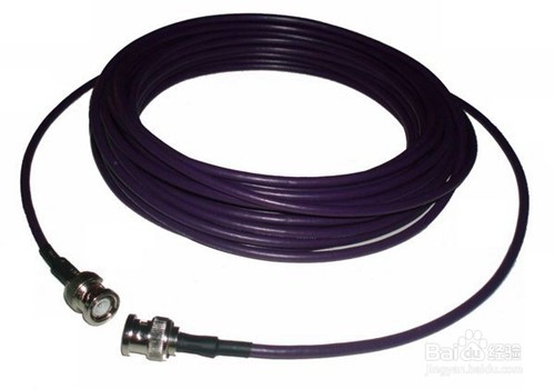 监控显示屏上总闪动怎么调