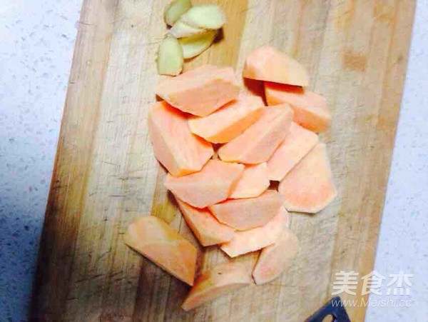 红薯姜片红糖水