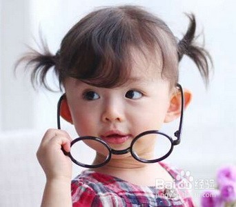 你知道为什么斜视偏爱几个月大的婴儿吗?