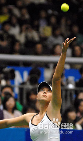 打网球如何避免发球双误