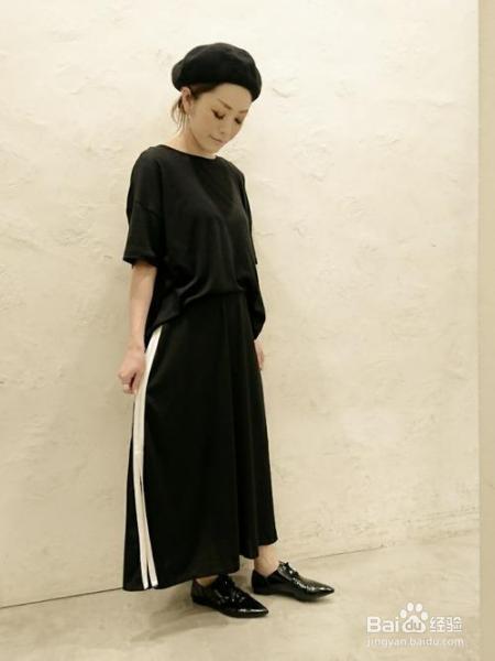 随时都要装COOL！以黑色为基调的日系灰阶穿搭