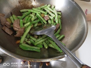 养生食补土豆烧豆角