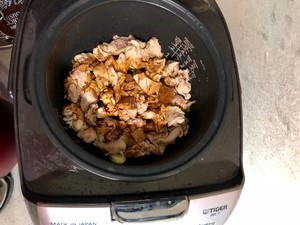 电饭煲三杯鸡的美味做法
