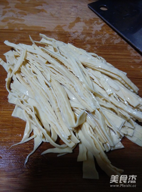 六色素拌菜的做法