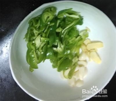 家常营养菜—西红柿炒青椒
