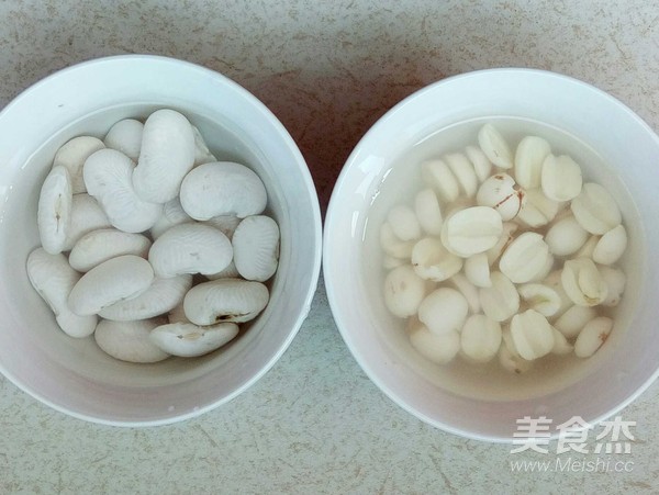 莲子白芸豆燕麦仁二米饭