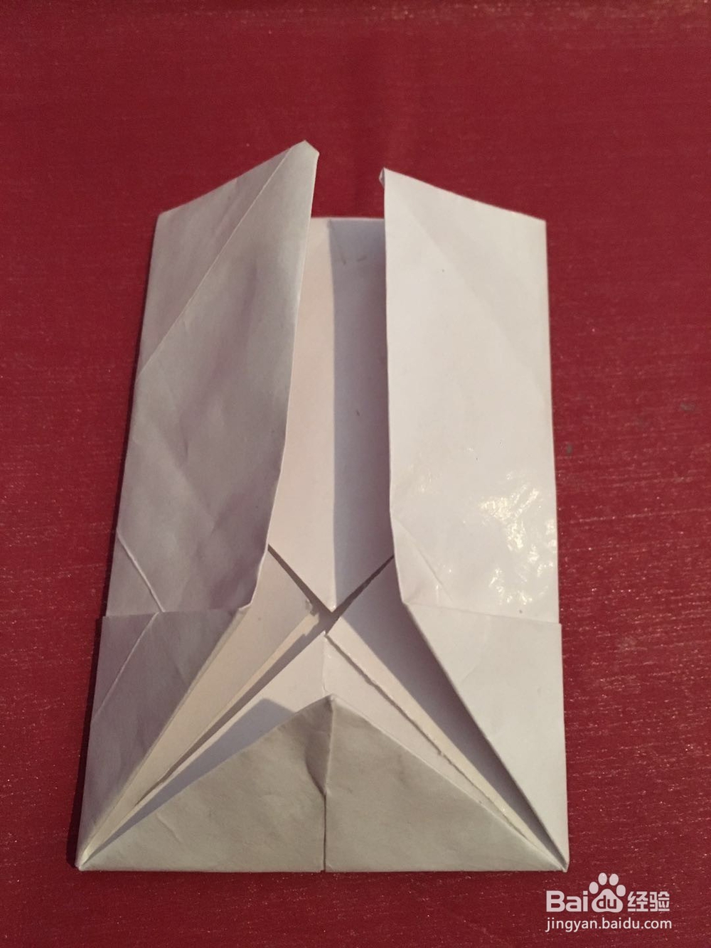 一只会吧嗒嘴的小白狐怎样用白色折纸折叠