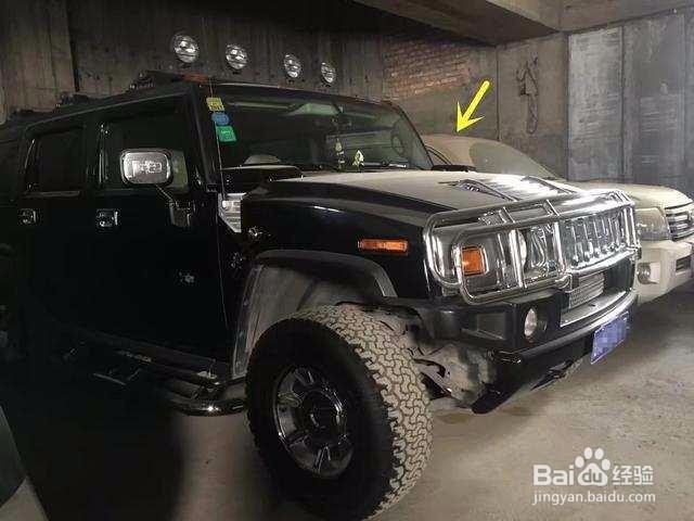 小伙发现兰州最牛地下车库，宾利奔驰沦为屌丝！