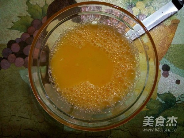 姜末松花蒸蛋