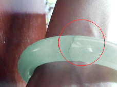 翡翠手镯有裂纹怎么办