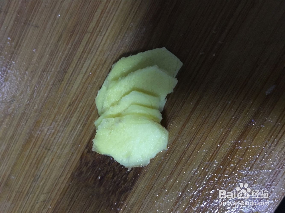 如何做农家小炒菜之腊肠炒香干