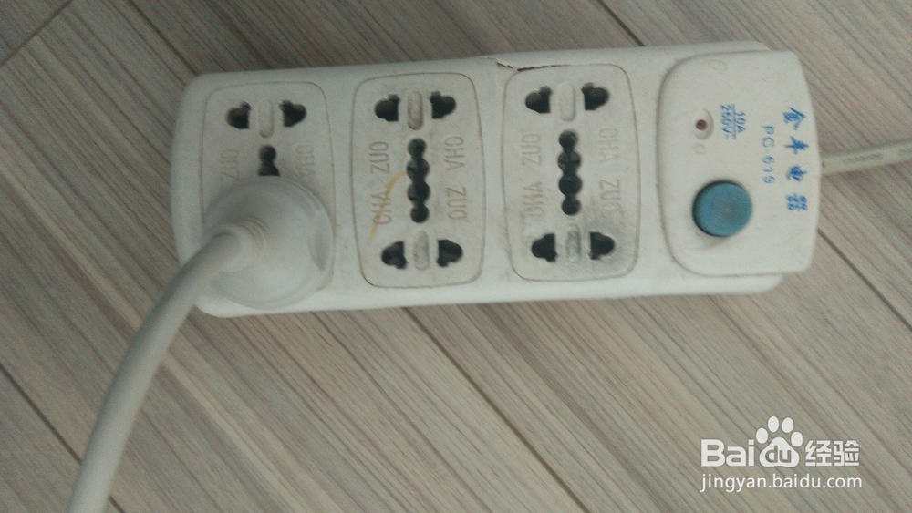 如何连接电脑的单个部件并开机