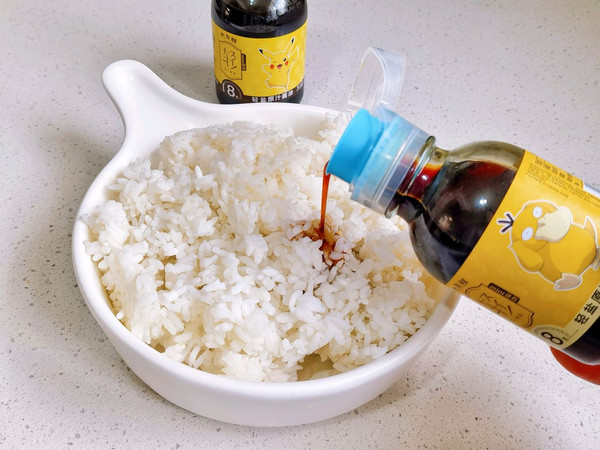 墨斗鱼肠蛋炒饭