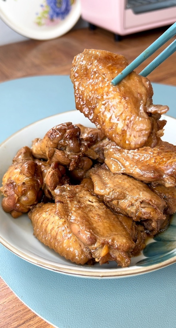 入味脱骨红烧鸡翅
