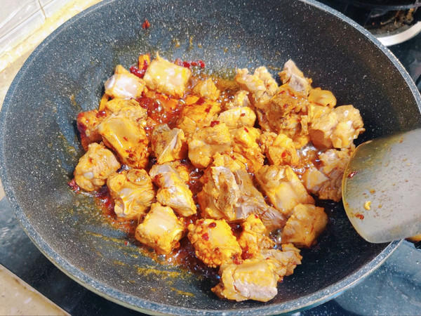 川式红烧土豆排骨详细步骤