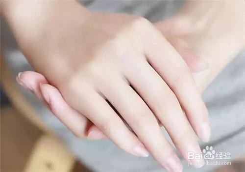 手部护理技巧 轻松养出嫩白双手