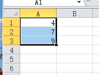 excel如何求和？