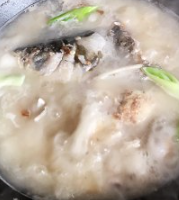 奶白鱼头汤(鲜)