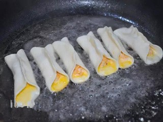 鲜虾香菇锅贴怎么做