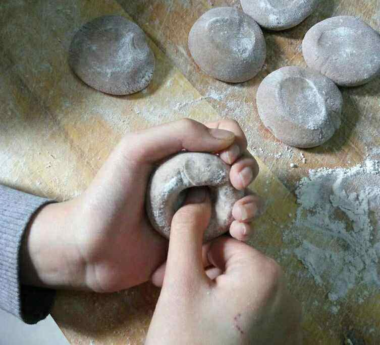 你绝对没吃过的极品美食,红面豆渣窝窝