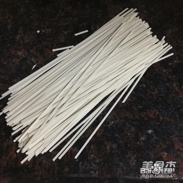 菜心炒面的做法