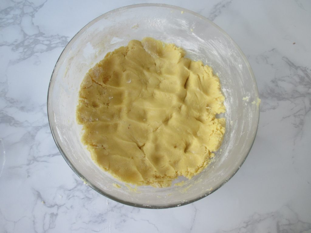 想吃蔓越莓奶香酥饼？轻轻松松就能学会