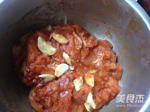 奥尔良鸡腿包饭