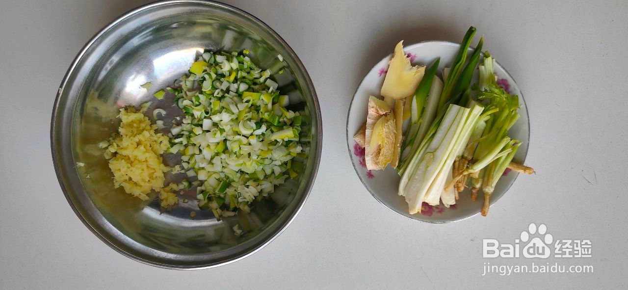 超美味的牛肉芹菜馅的做法