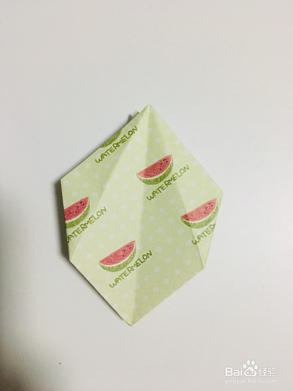 手工折纸：怎样用纸折一个四角星盒子？