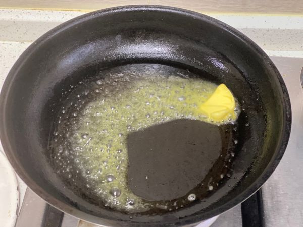 黄油煎黑胡椒杏鲍菇片