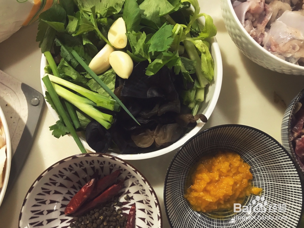 不能拒绝的酸辣神菜泡椒田鸡